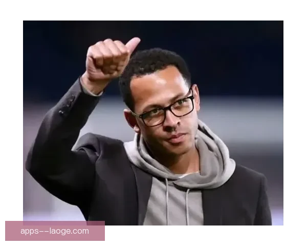 加拿大女足主帅因涉嫌偷拍事件遭停职调查引发广泛关注